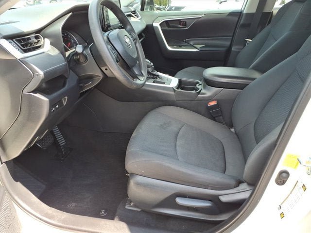Used 2021 Toyota RAV4 LE w/ Carpet Mat Package (TMS) FWD image 13