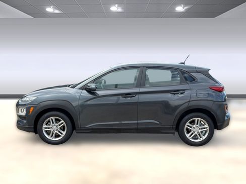 Used 2021 Hyundai Kona SE image 2