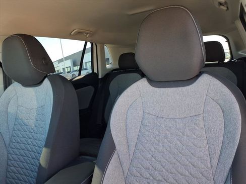 Certified 2025 Volkswagen Tiguan S image 19