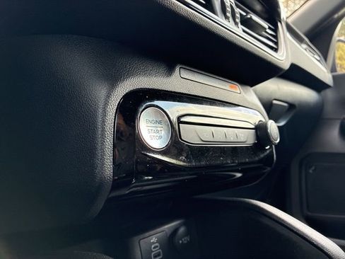 Used 2024 Ford Escape ST-Line Select w/ Tech Pack #2 image 31