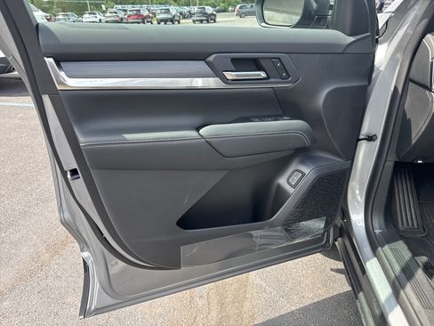 New 2027 GMC Terrain Elevation w/ Elevation Premium Package AWD/4WD image 15