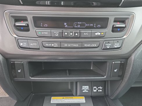 Used 2022 Honda Pilot Special Edition image 23