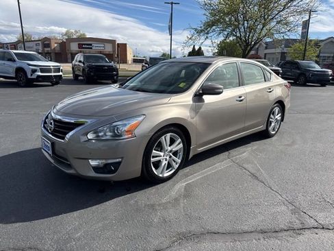 Used 2015 Nissan Altima 3.5 SL image 3