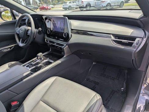 Used 2024 Lexus RX 350 FWD w/ Technology Package image 33