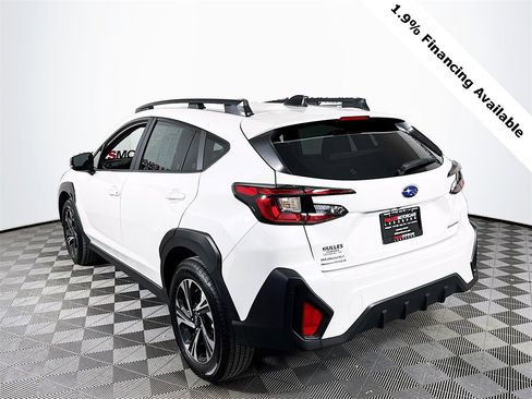 Used 2025 Subaru Crosstrek 2.0i Premium image 5