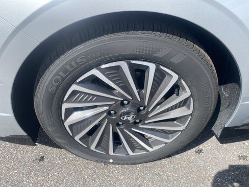 New 2025 Hyundai Sonata Limited image 20