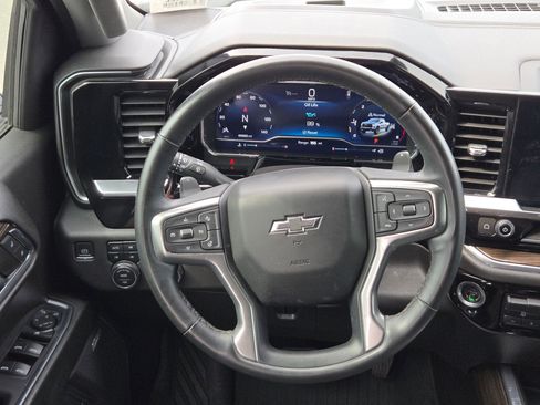 Certified 2023 Chevrolet Silverado 1500 LT Trail Boss w/ Convenience Package II AWD/4WD image 15