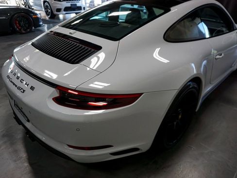 Used 2018 Porsche 911 GT3 RS image 49