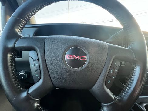 Used 2023 GMC Savana 3500 LS image 44