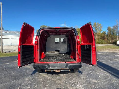 Used 2016 GMC Savana 3500 Extended image 16