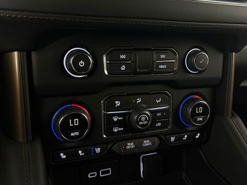 Used 2024 Chevrolet Suburban High Country w/ Max Trailering Package image 15