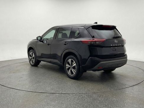 Used 2025 Nissan Rogue SV FWD image 6