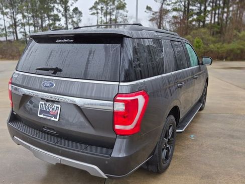 Used 2021 Ford Expedition XLT image 7