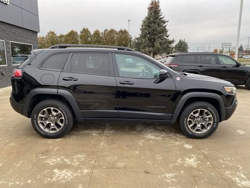 Certified 2022 Jeep Cherokee Trailhawk image 2