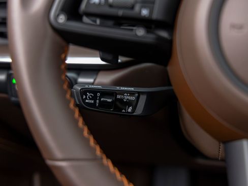 Certified 2025 Porsche 911 Carrera S RWD image 31