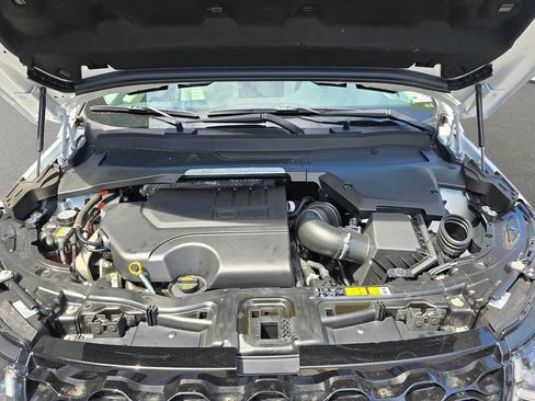 Certified 2025 Land Rover Discovery Sport S AWD/4WD image 31