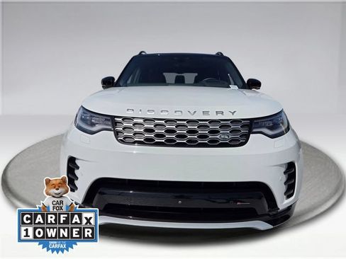 Used 2023 Land Rover Discovery Metropolitan Edition AWD/4WD image 2
