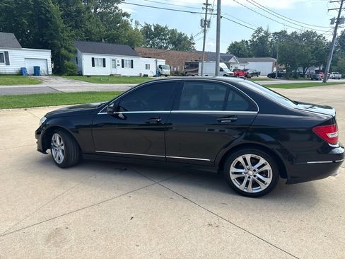 Used 2014 Mercedes-Benz C 300 4MATIC Sedan image 5