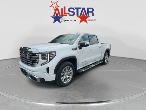 Used 2023 GMC Sierra 1500 Denali AWD/4WD image 3