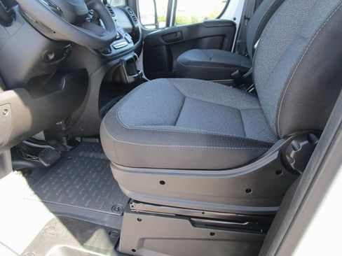 Used 2024 RAM ProMaster 2500 w/ Power Group FWD image 13