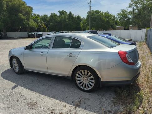Used 2013 Lincoln MKS FWD image 2