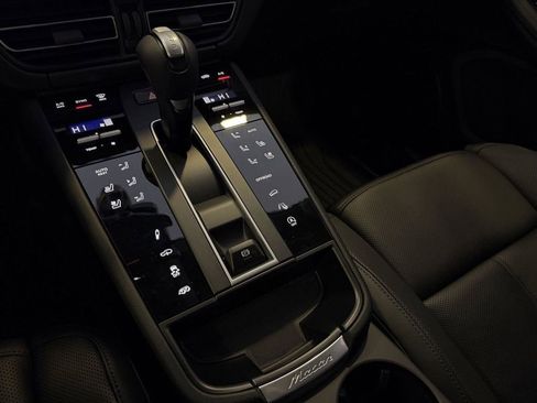 New 2026 Porsche Macan S AWD/4WD image 19