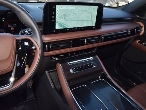 New 2026 Lincoln Aviator Reserve w/ Jet Appearance Package image 27