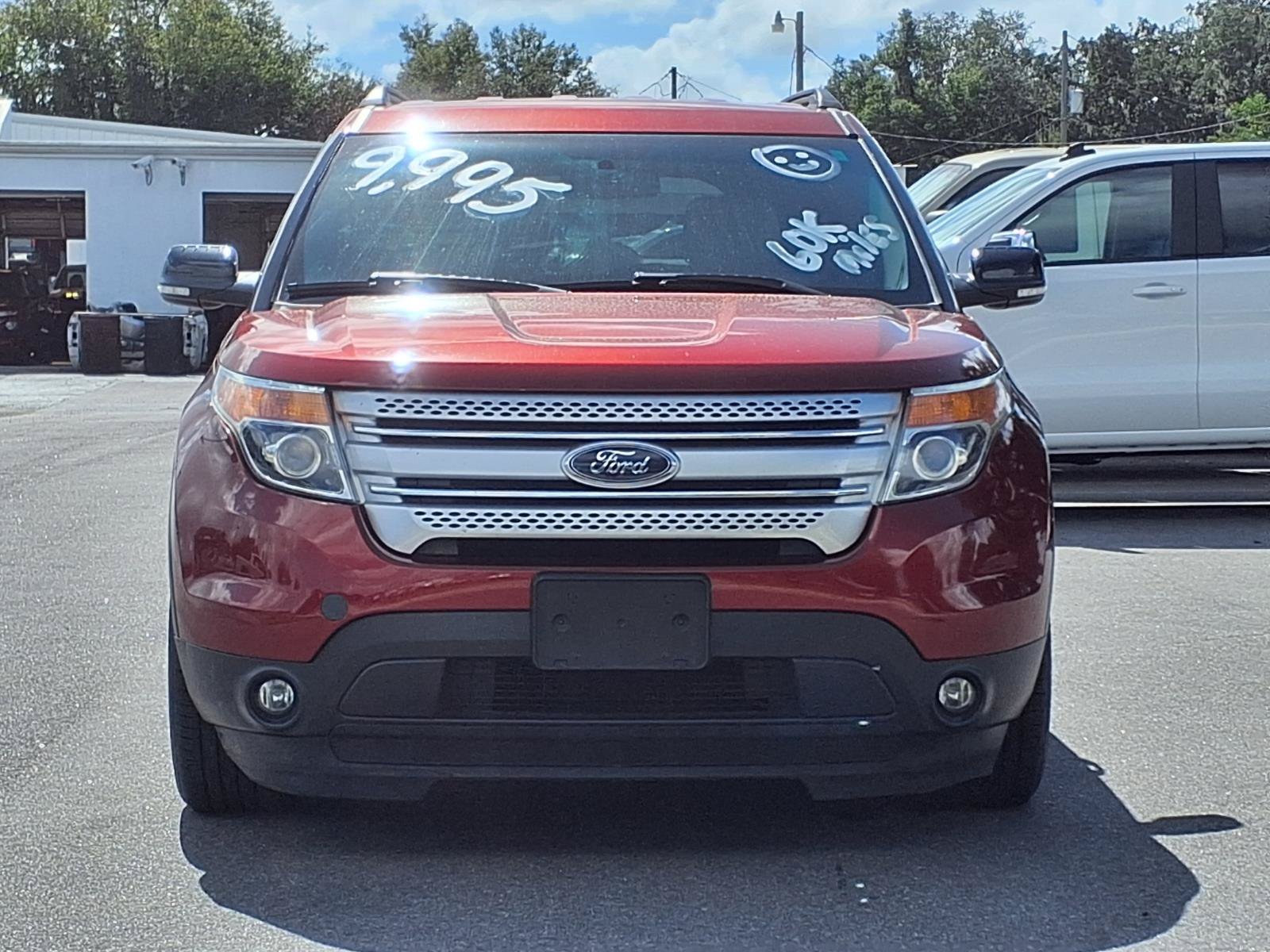 Used 2014 Ford Explorer XLT w/ Equipment Group 202A FWD image 2