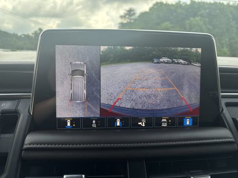 Used 2021 GMC Yukon SLT w/ SLT Luxury Plus Package RWD image 20
