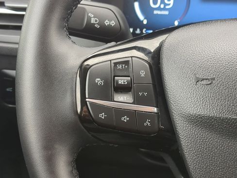 Used 2025 Ford Escape Platinum image 19