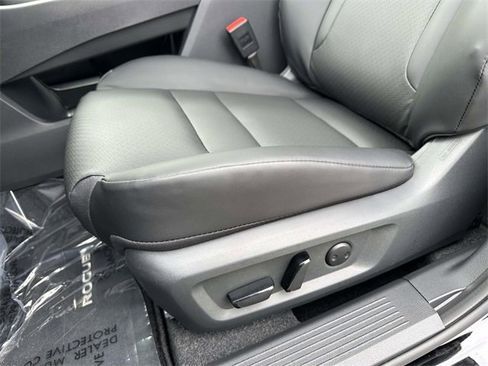 New 2026 Nissan Rogue SV image 15