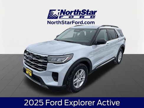 Used 2025 Ford Explorer Active image 1