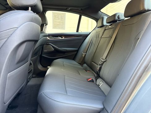 Certified 2023 BMW 530i xDrive w/ Premium Package image 14