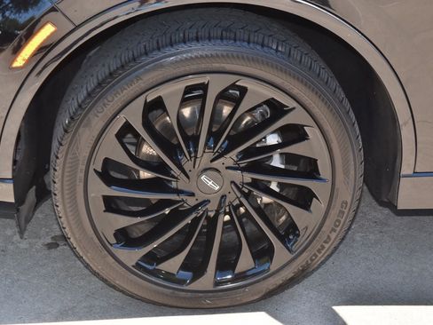 Used 2022 Lincoln Aviator Reserve w/ Equipment Group 201A AWD/4WD image 42