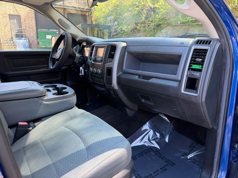 Used 2014 RAM 1500 Express RWD image 23