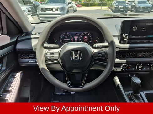 Used 2025 Honda Accord LX image 22