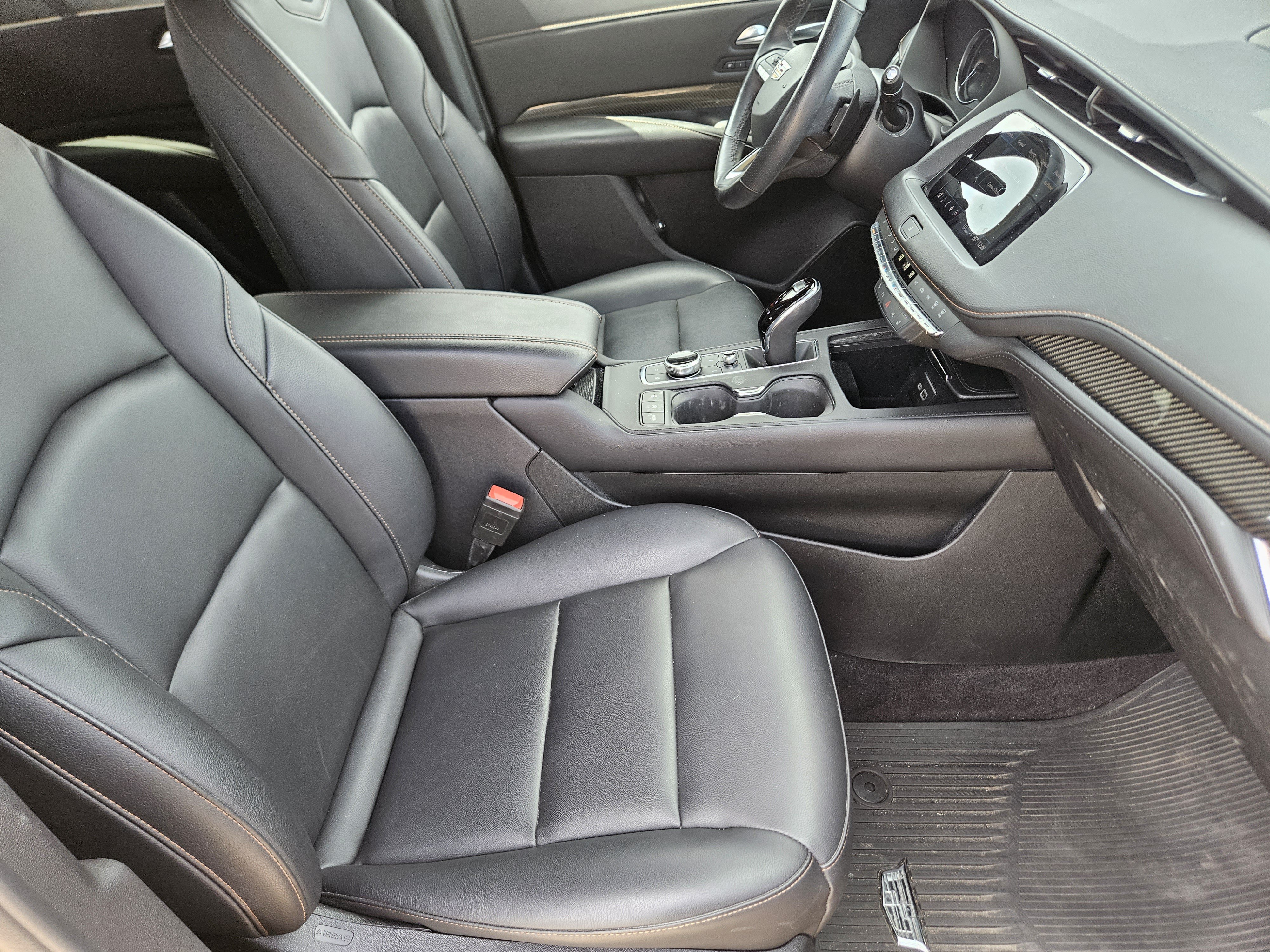 Used 2023 Cadillac XT4 Sport w/ Cold Weather Package FWD image 14
