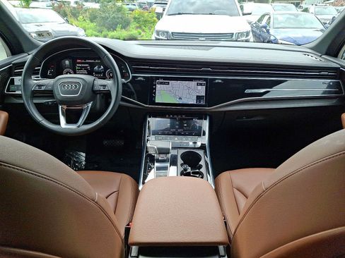 Used 2023 Audi Q7 2.0T Premium w/ Convenience Package AWD/4WD image 10