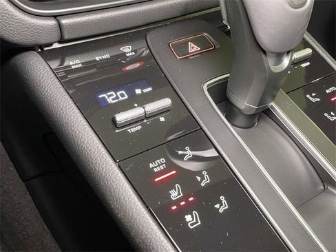 New 2026 Porsche Macan Turbo image 36