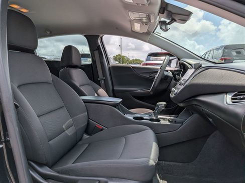Used 2025 Chevrolet Malibu LT FWD image 29