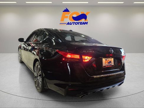 Used 2023 Nissan Altima 2.5 SL image 3