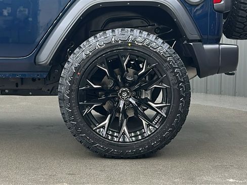 Used 2025 Jeep Wrangler Sport S 4xe image 11