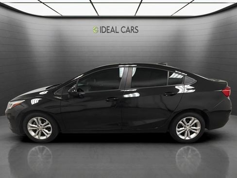 Used 2019 Chevrolet Cruze LS w/ LS Convenience Package FWD image 8
