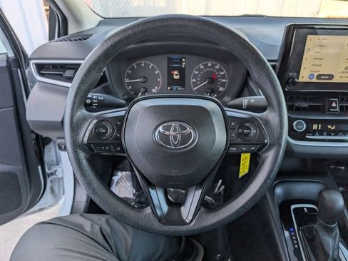 Used 2023 Toyota Corolla LE image 10