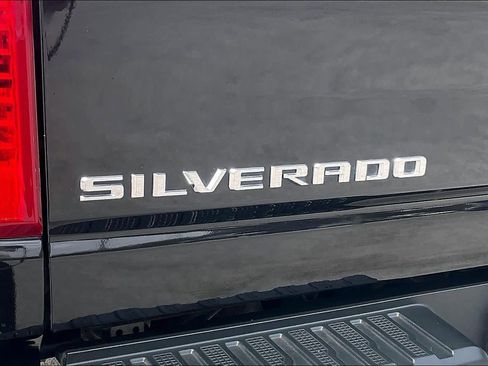 Used 2021 Chevrolet Silverado 2500 LT w/ All Star Edition image 32