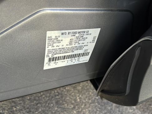 Used 2022 Ford Edge Titanium image 35