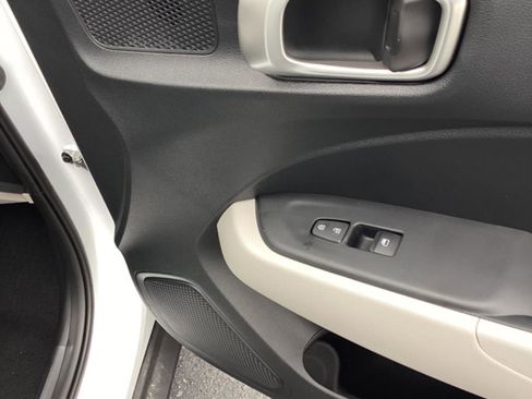 New 2026 Hyundai Venue SEL image 15