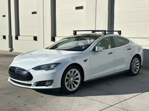 Used 2013 Tesla Model S image 1