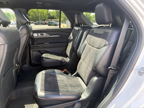 Used 2025 Ford Explorer ST AWD/4WD image 14