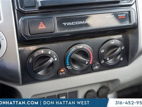 Used 2015 Toyota Tacoma 4x4 Double Cab image 10